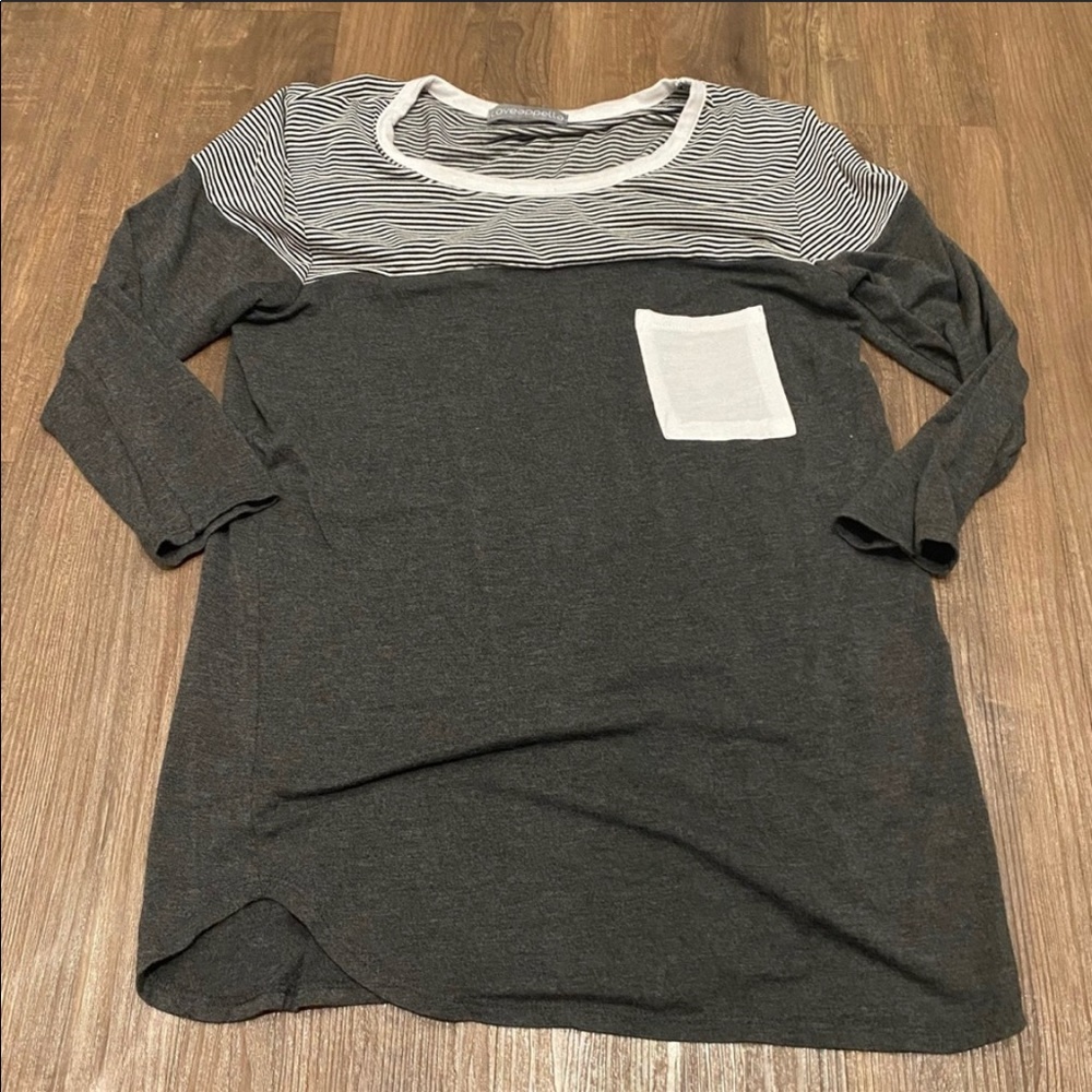 Loveapella Stitch Fix Top - S - Picture 2 of 2